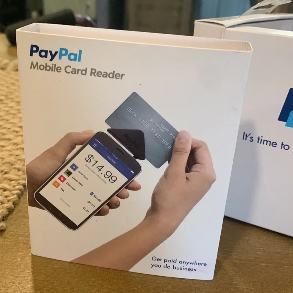 PayPal Card Reader - Picture 2 of 2